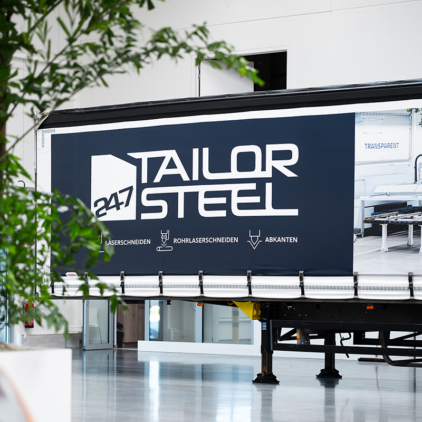 247 Tailor Steel Hooglede vrachtwagen 247 Tailor Steel Hooglede vrachtwagen